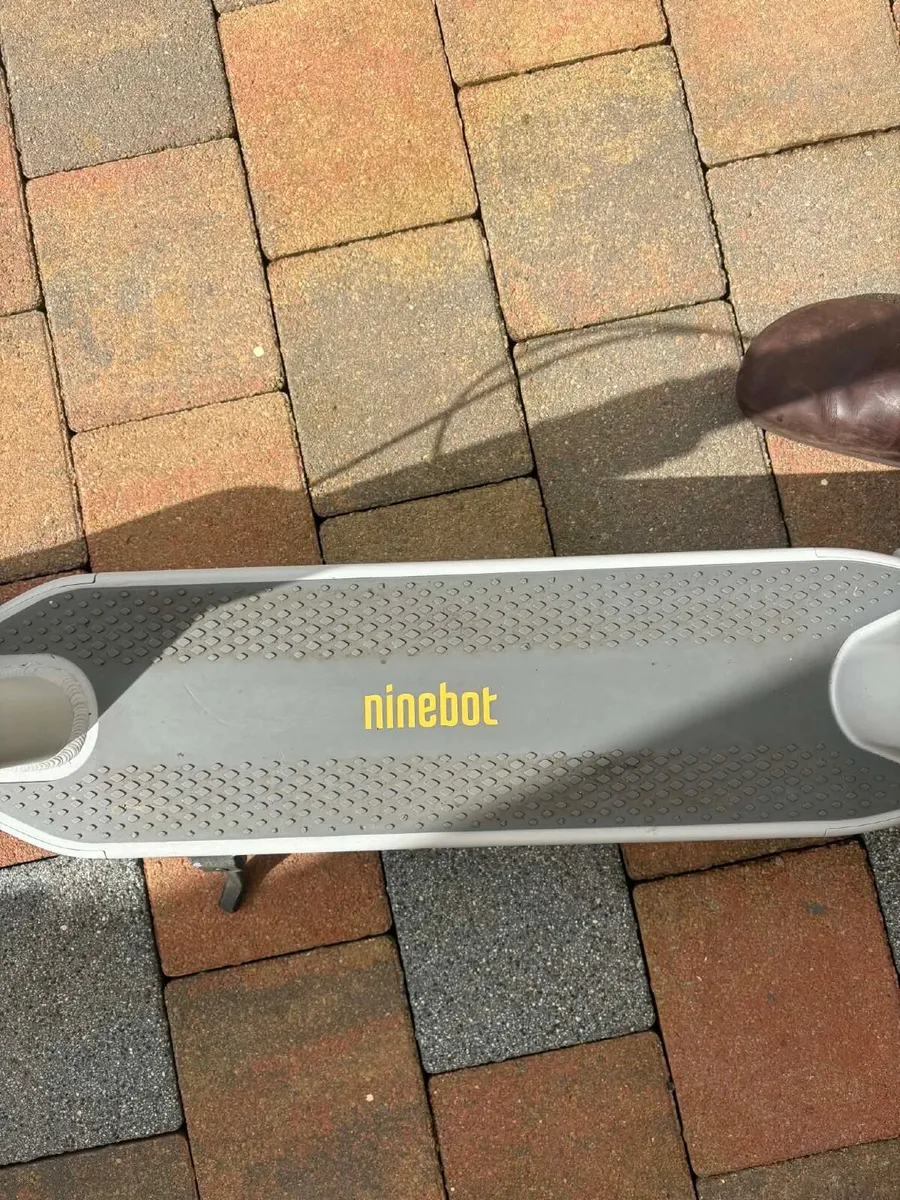 Electric scooter - Image 4