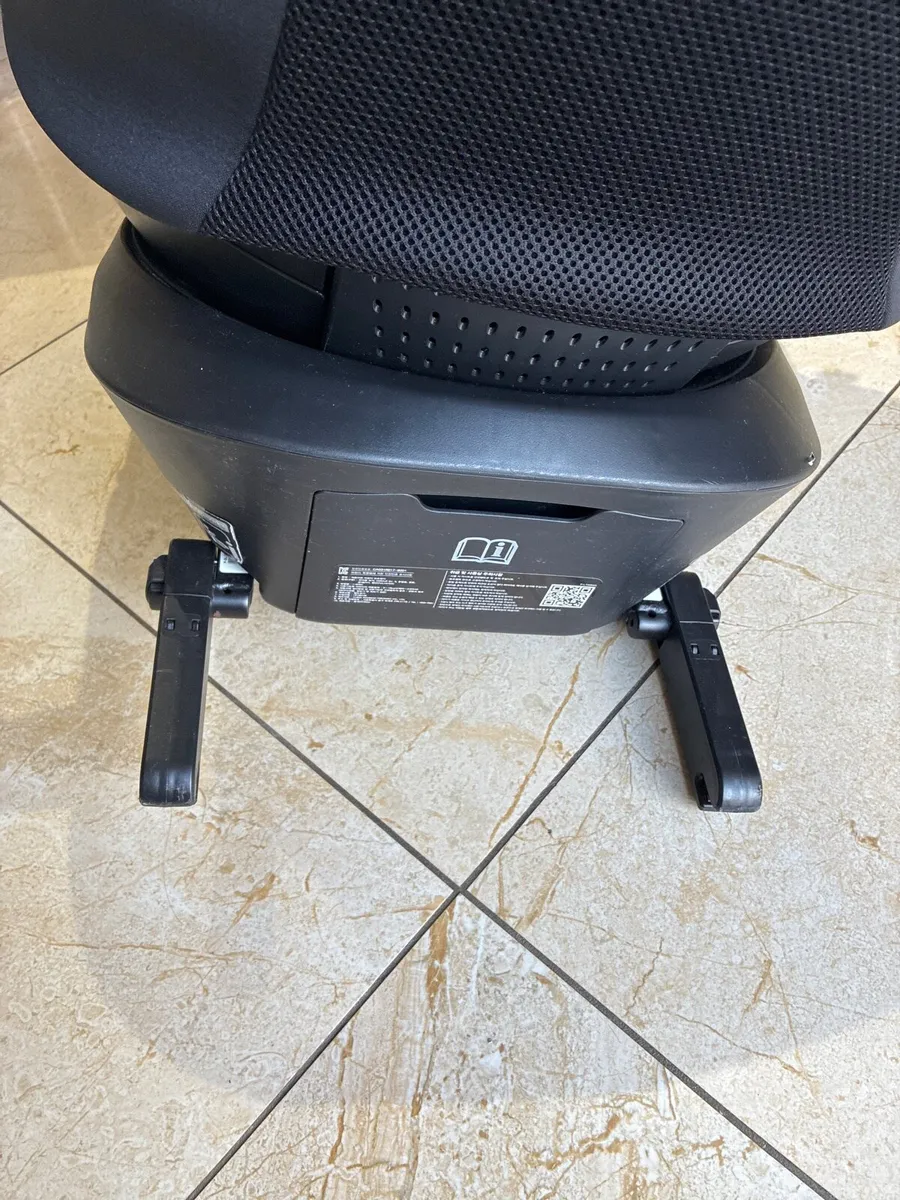 Joie baby seat - Image 4