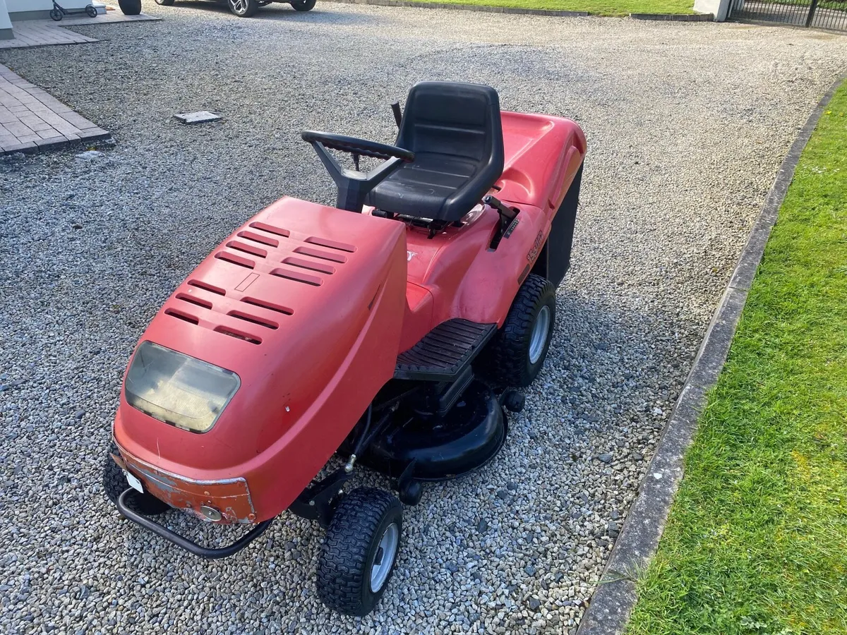 Ride on Lawnmower - Image 2