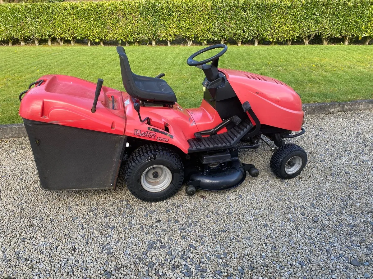 Ride on Lawnmower - Image 3