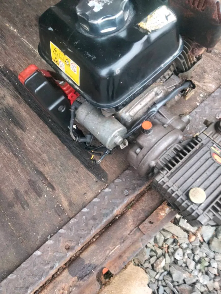 Power Washer - Image 1