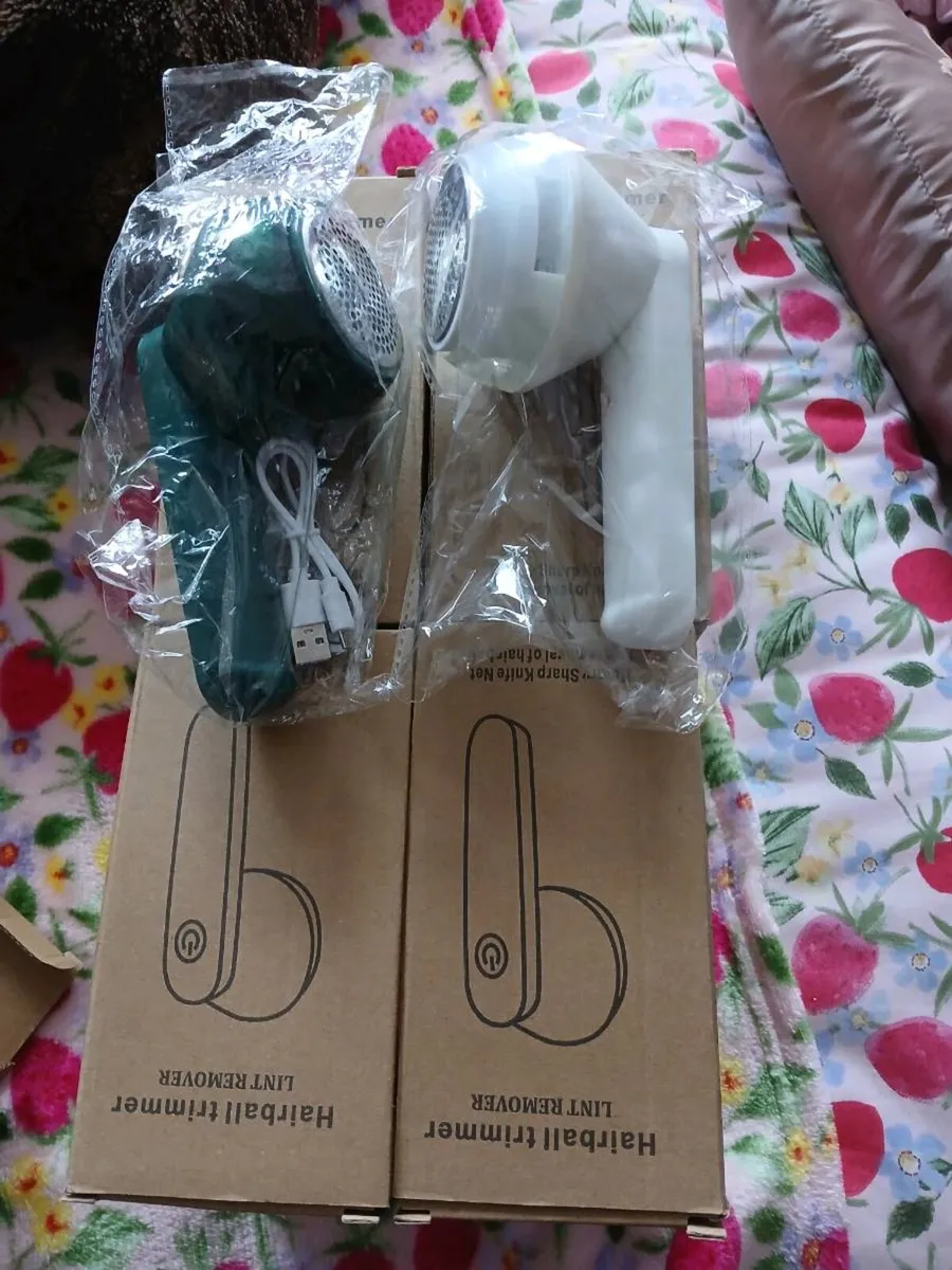 Trimmer lint remover - Image 1