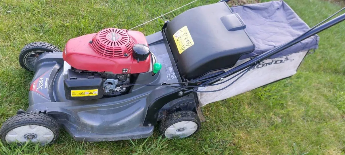Honda HRX Lawnmower - Image 2