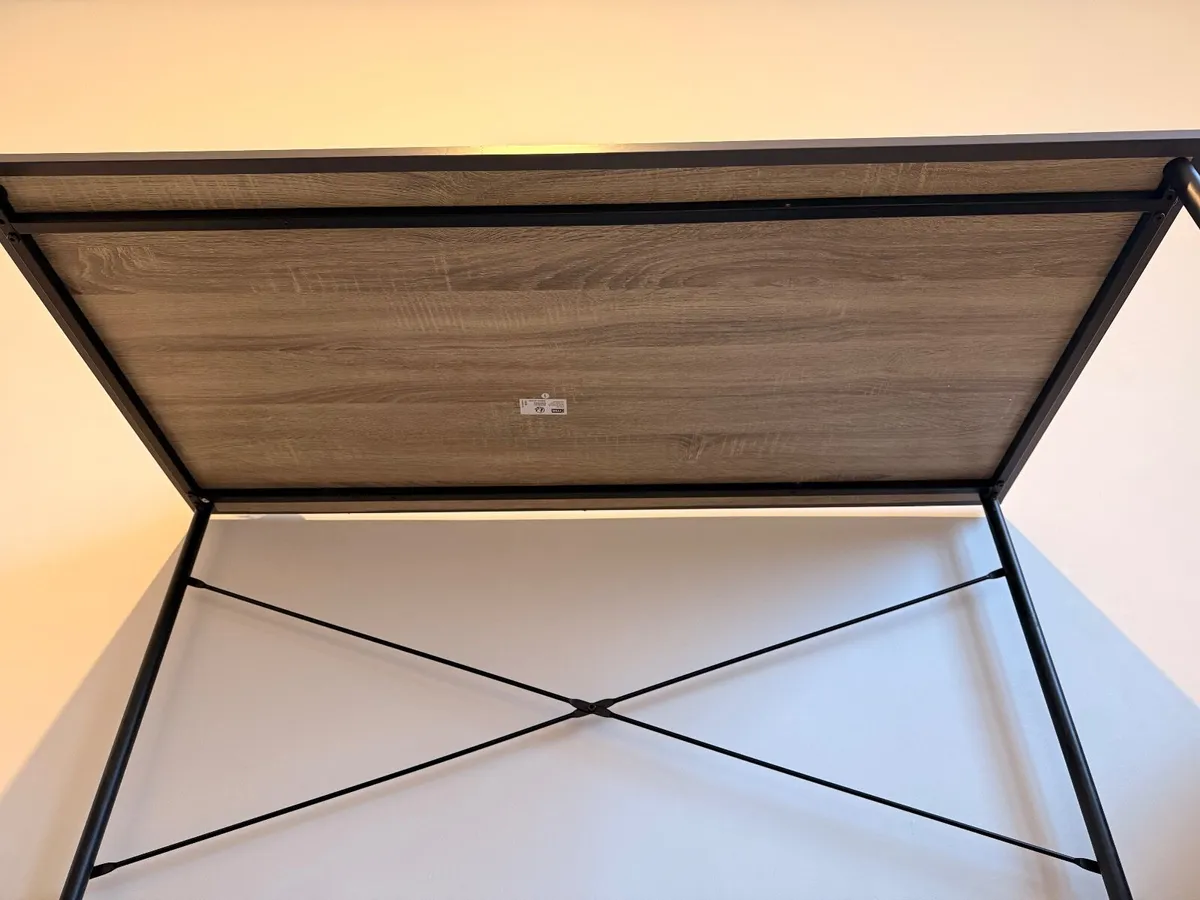 Desk - Image 3