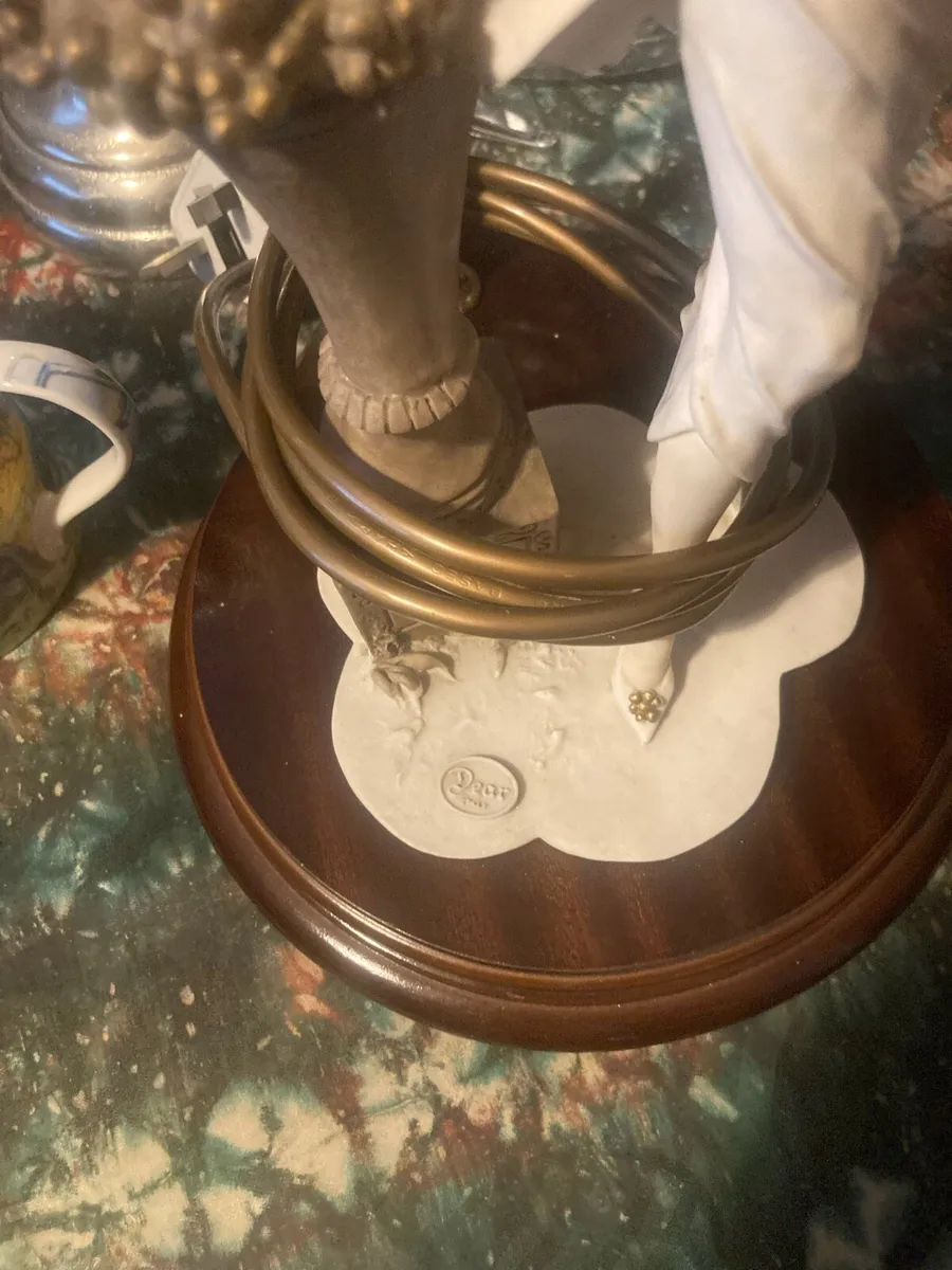 Italian lamp free postage - Image 3