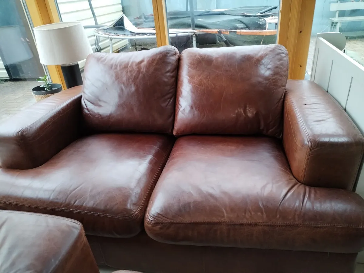 Leather couch - Image 3