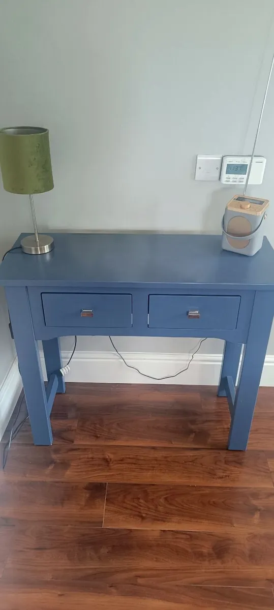 Console table - Image 1