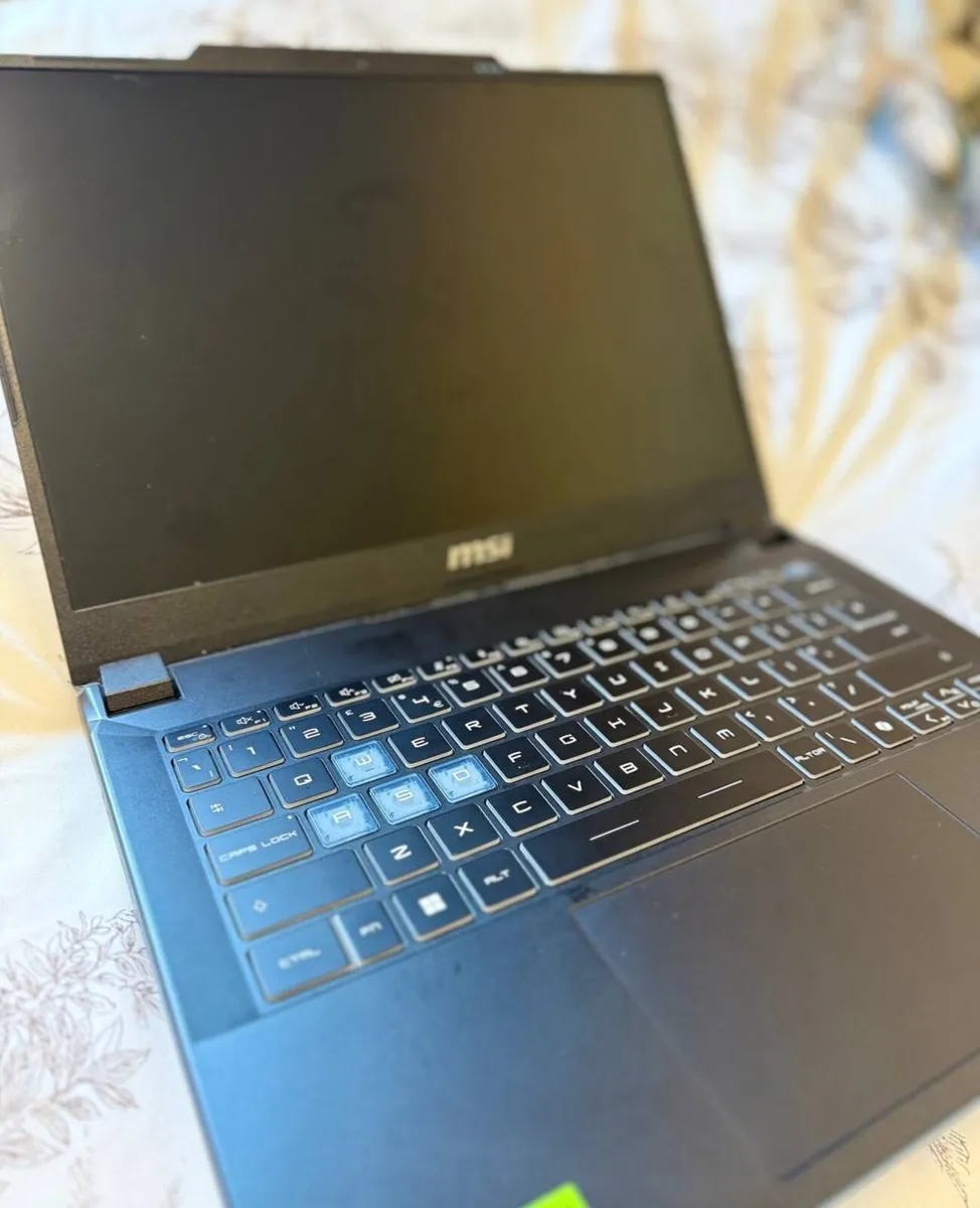 MSI Cyborg 14 - Image 3