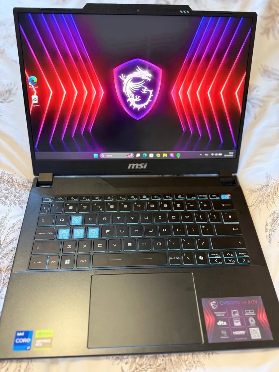 MSI Cyborg 14 - Image 4