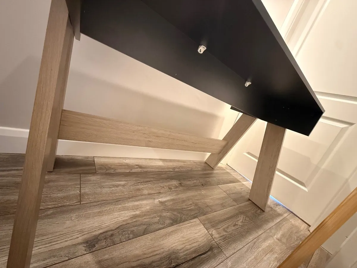 Desk 120cm x 60cm - Image 1