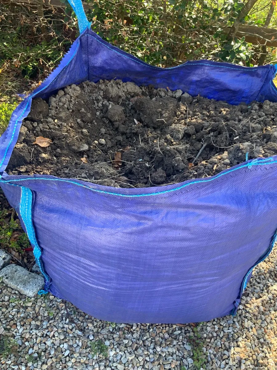 Topsoil 1 tonne unscreened - Image 1