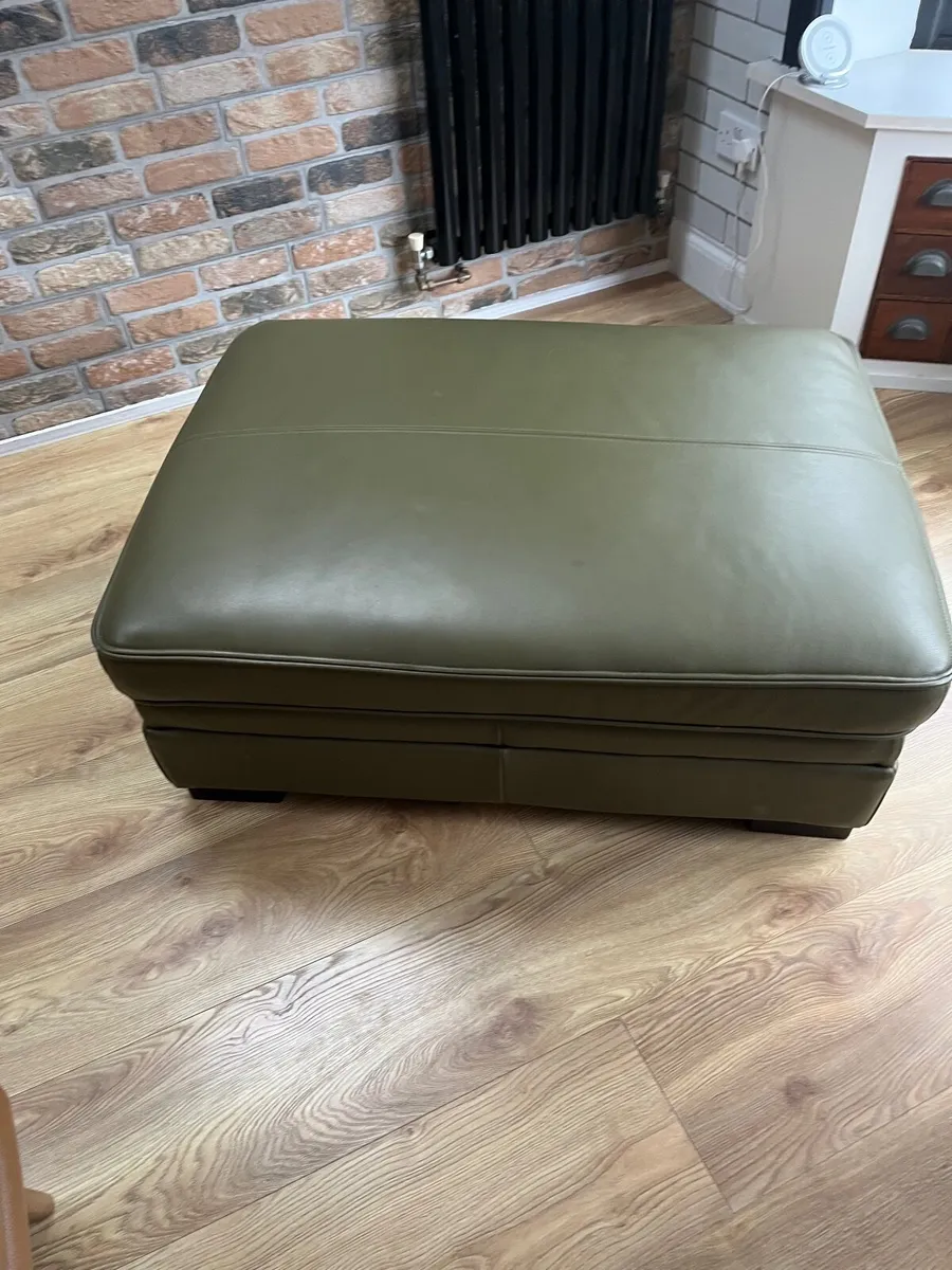 Leather footstool - Image 1