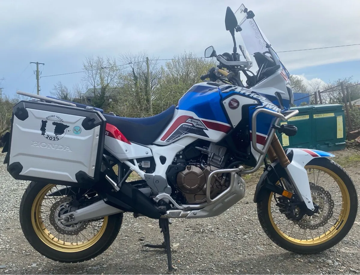 2018 Honda Africa Twin Adventure Sports CRF1000A - Image 3