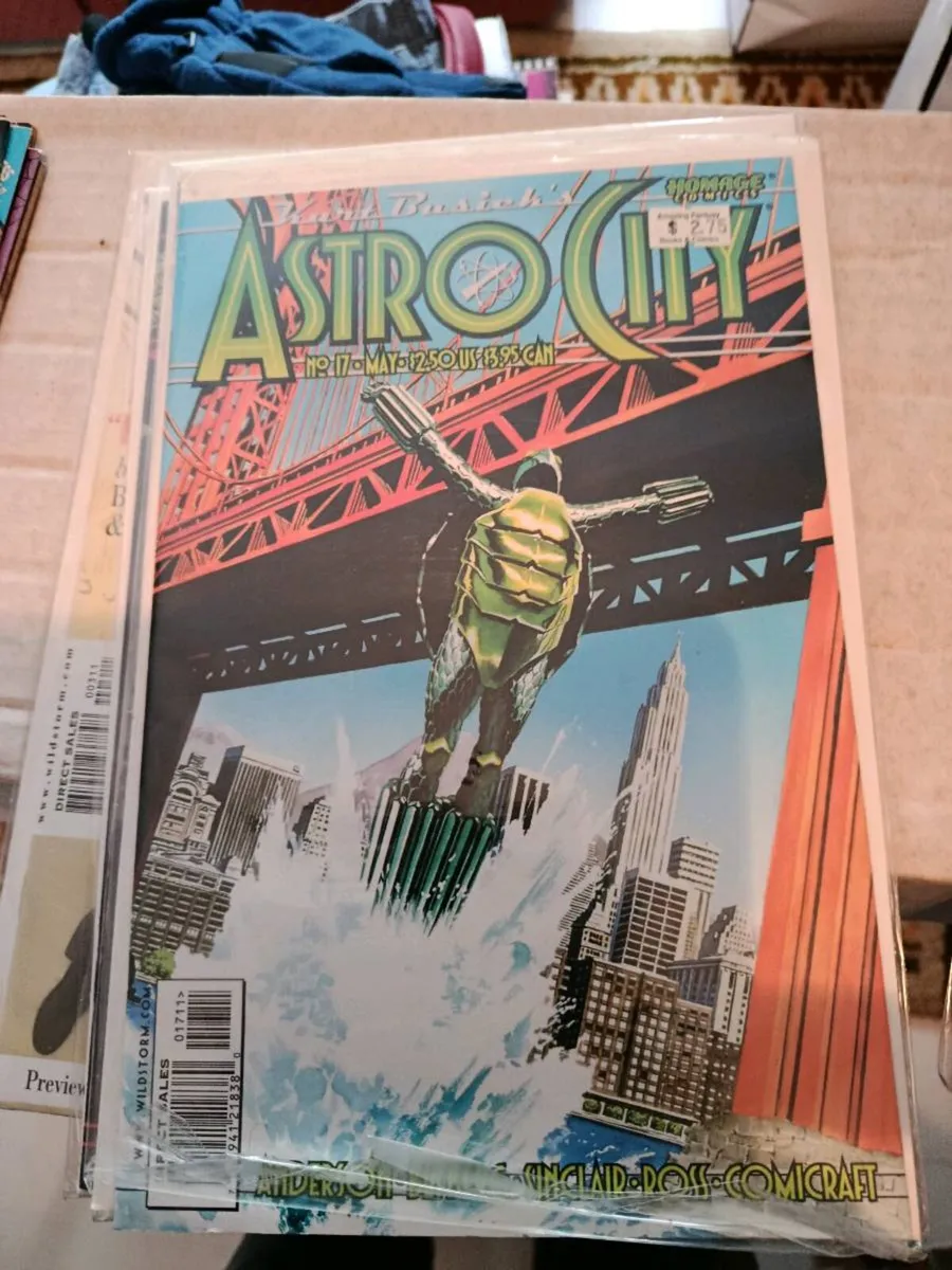 Astro city lot - Image 3