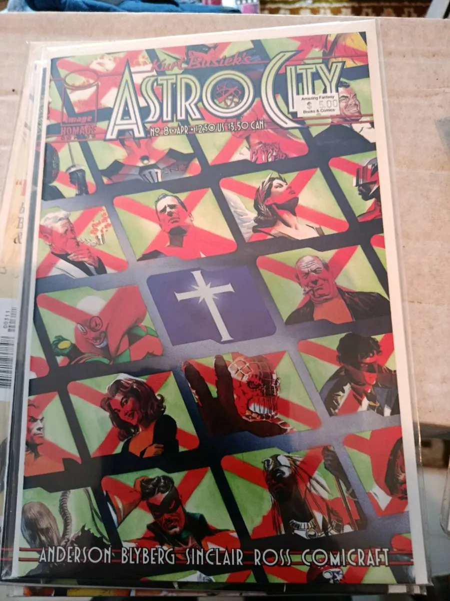 Astro city lot - Image 4