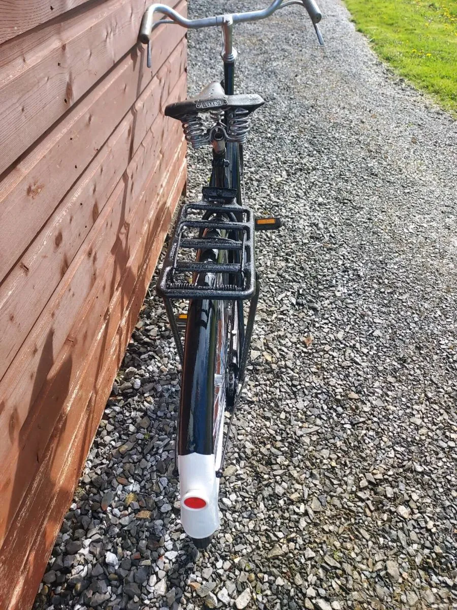 Vintage high nelly bike - Image 3