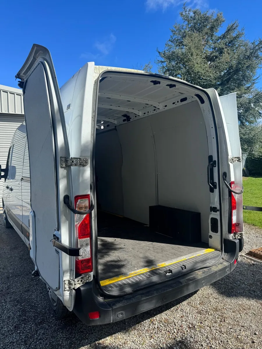 Renault Master 2021 - Image 2