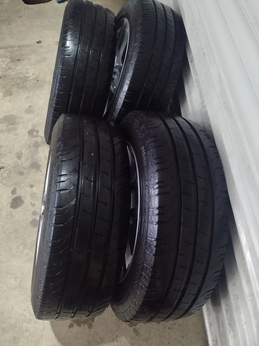 VW T6.1,T6,T5 Trans Genuine 17" Alloys - Image 3