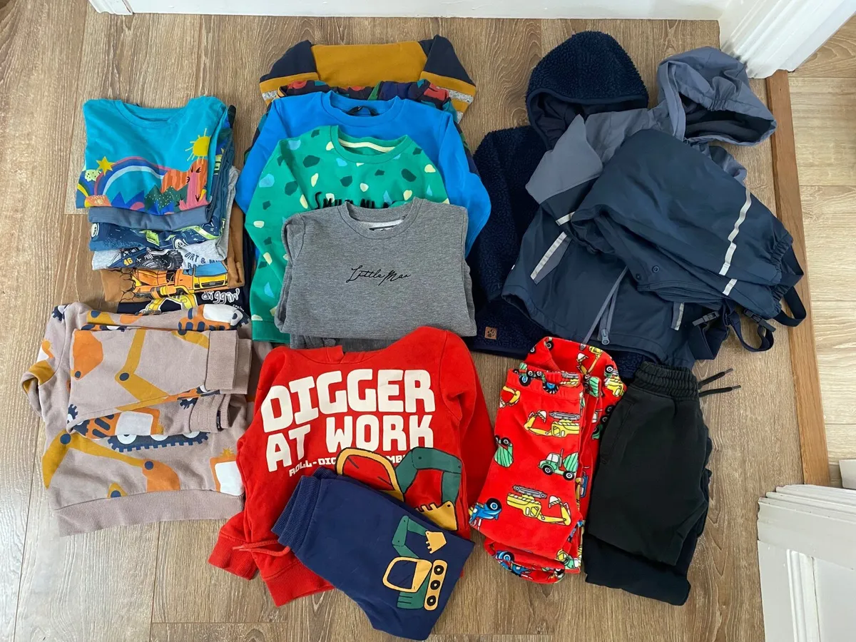 Boys clothes bundle 3-4 - Image 1