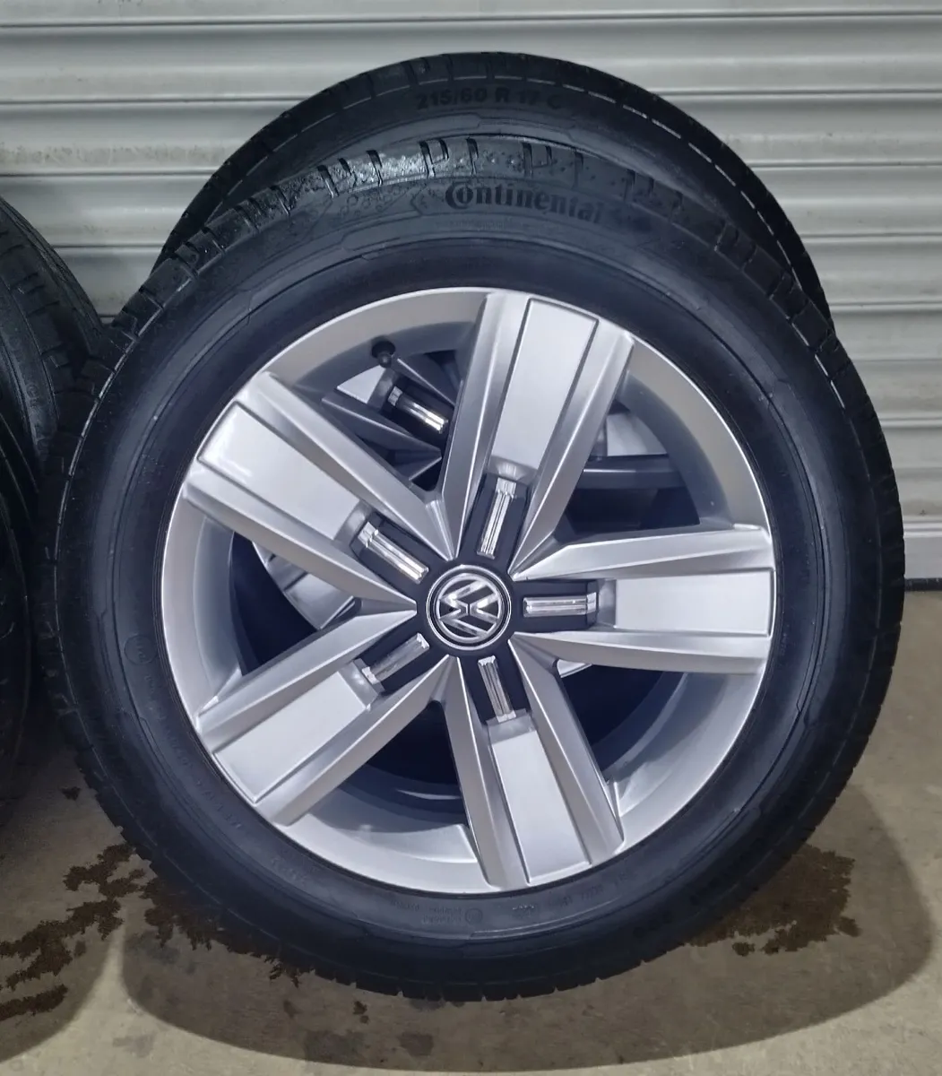 VW T6.1,T6,T5 Trans Genuine 17" Alloys - Image 1
