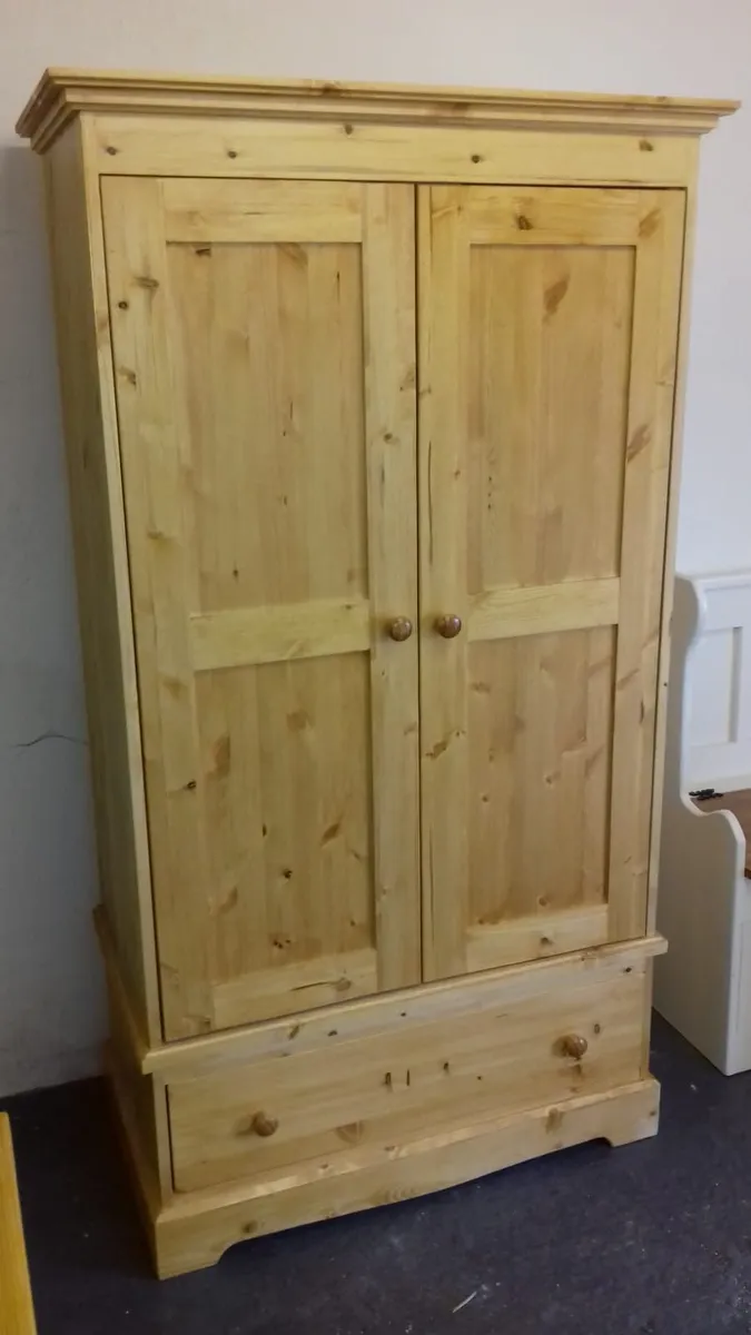 Pine bedroom set,  Pine workshop - Image 2