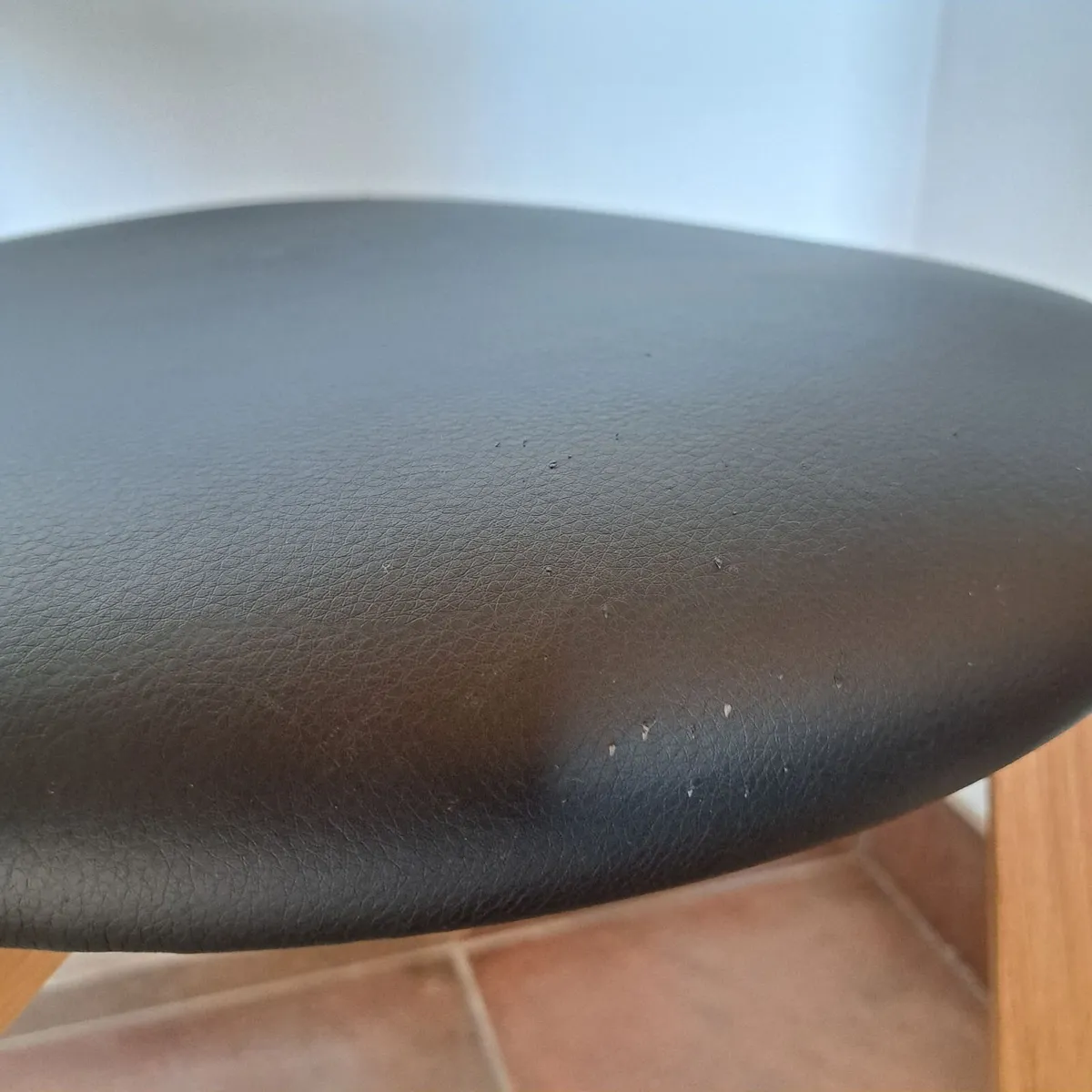 Kitchen chairs/ dining room chairs - Image 4