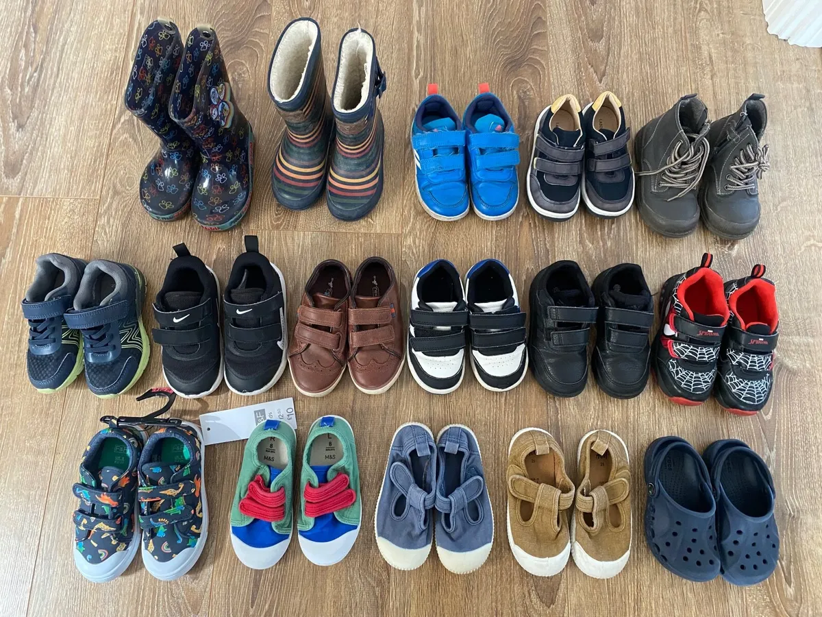 Boy shoes size UK8/EU25/25.5