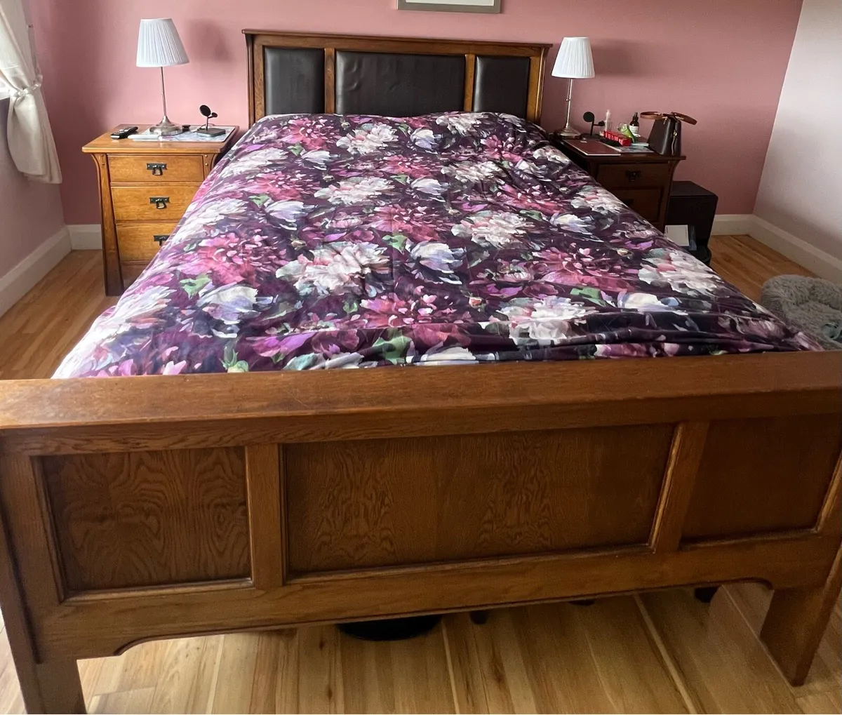 KING SIZE BED WITH 2 MATCHING LOCKERS SOLID  OAK - Image 2