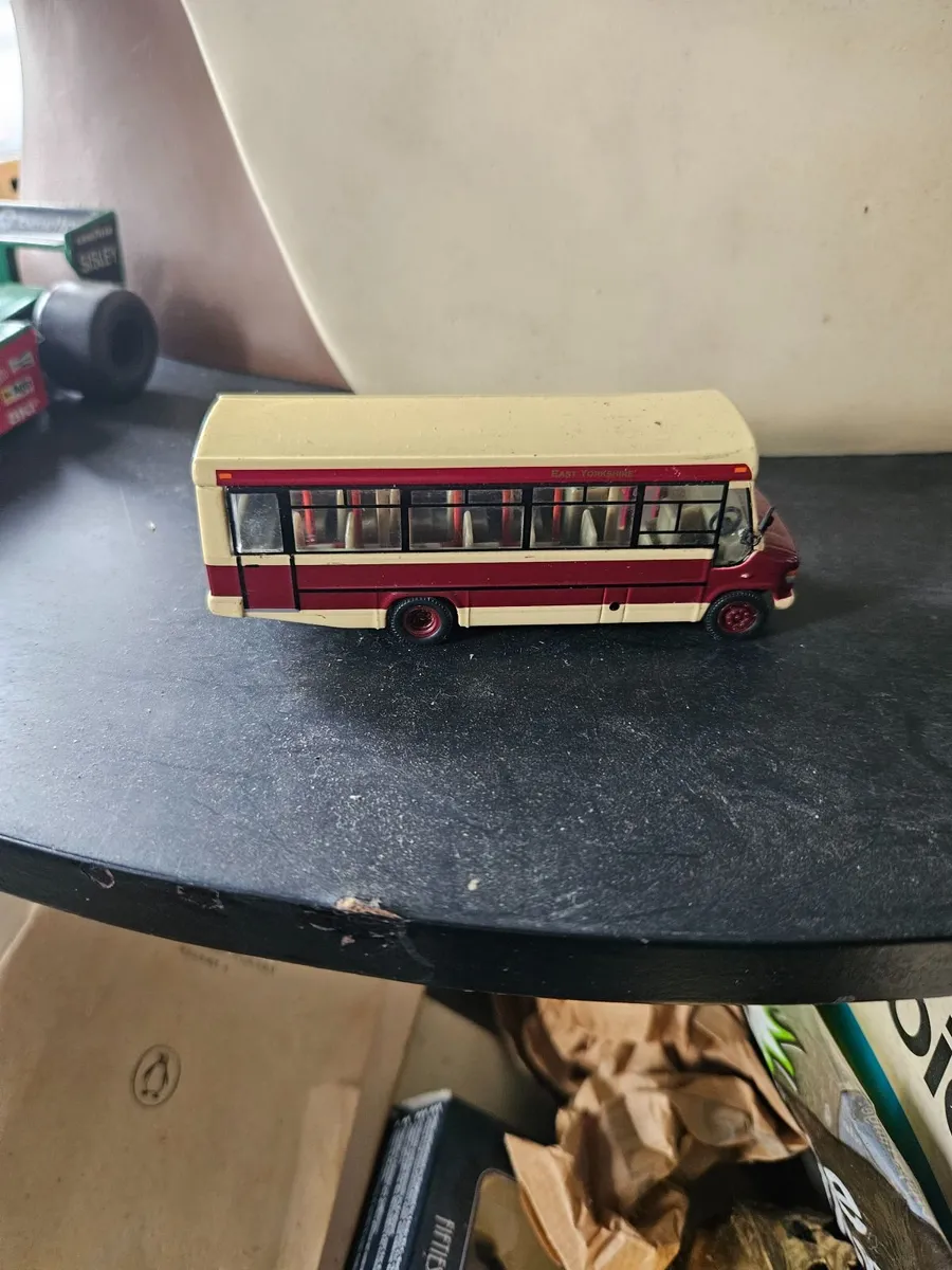 Corgi Bus - Image 1
