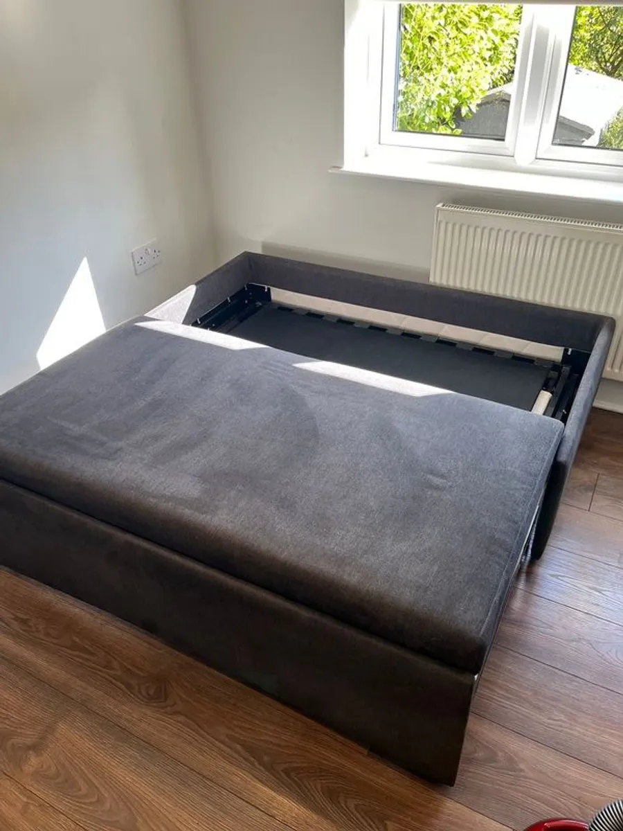 Meadows and Byrne bed in a box - Image 1