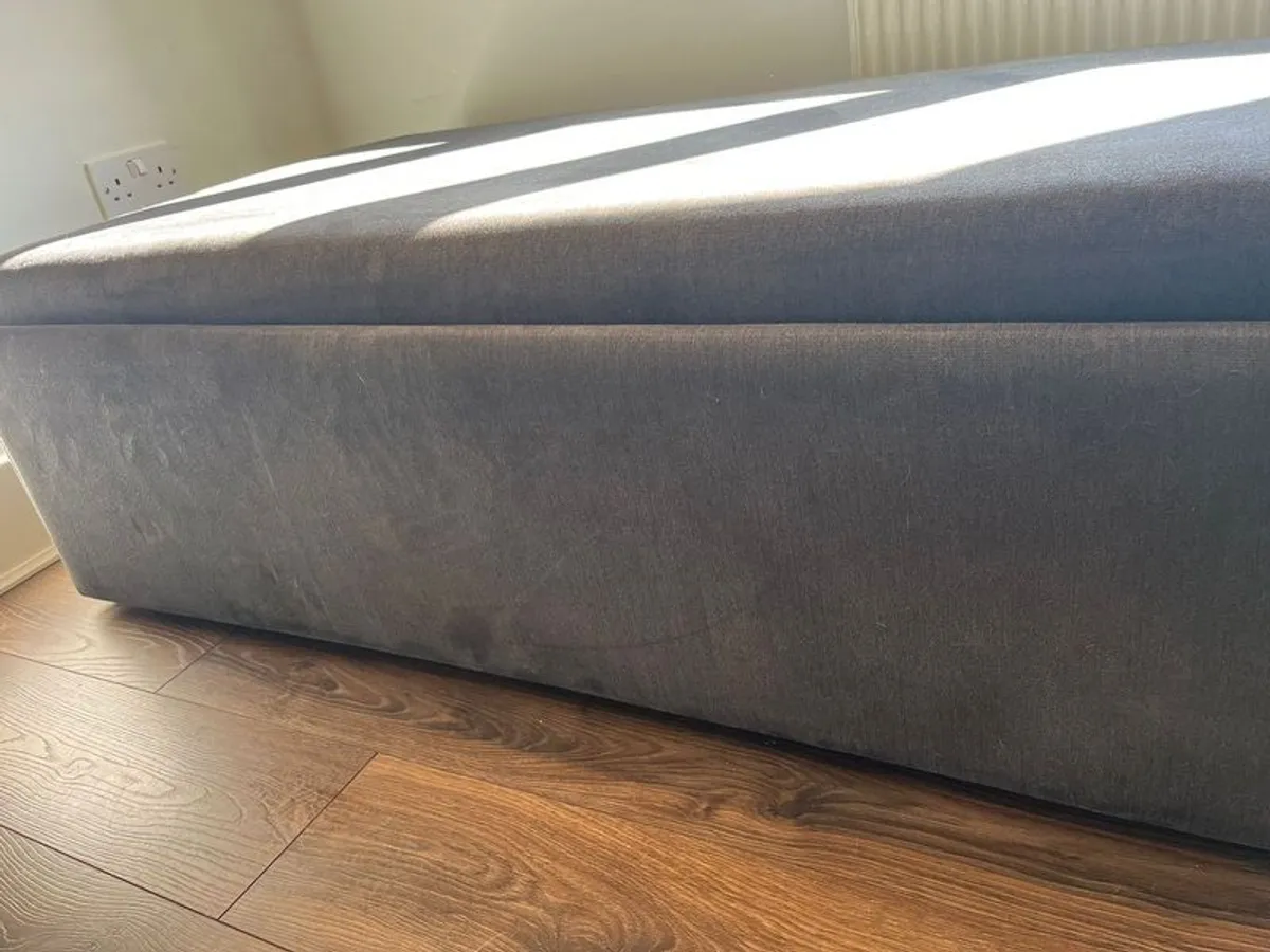 Meadows and Byrne bed in a box - Image 2