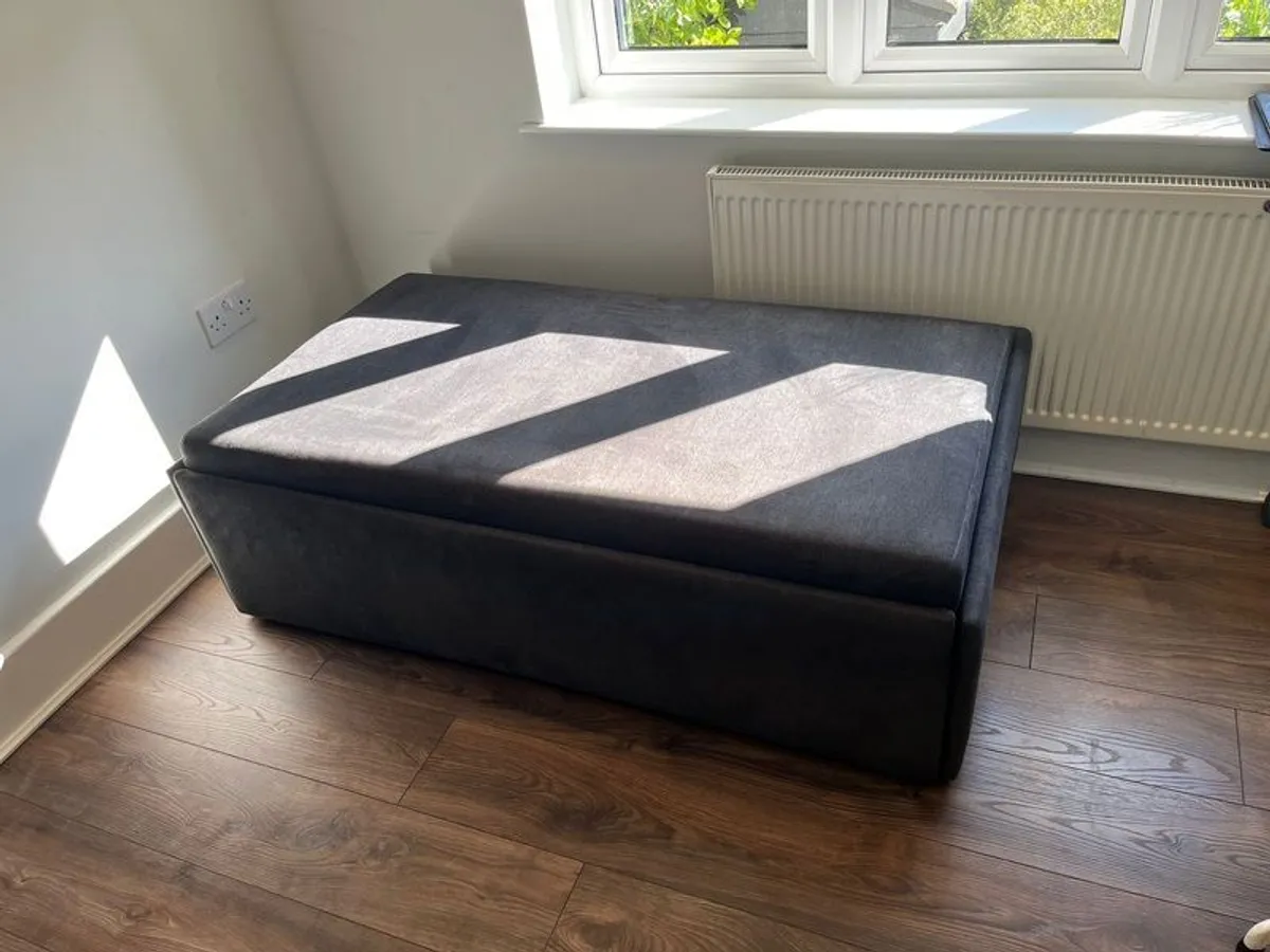 Meadows and Byrne bed in a box - Image 4