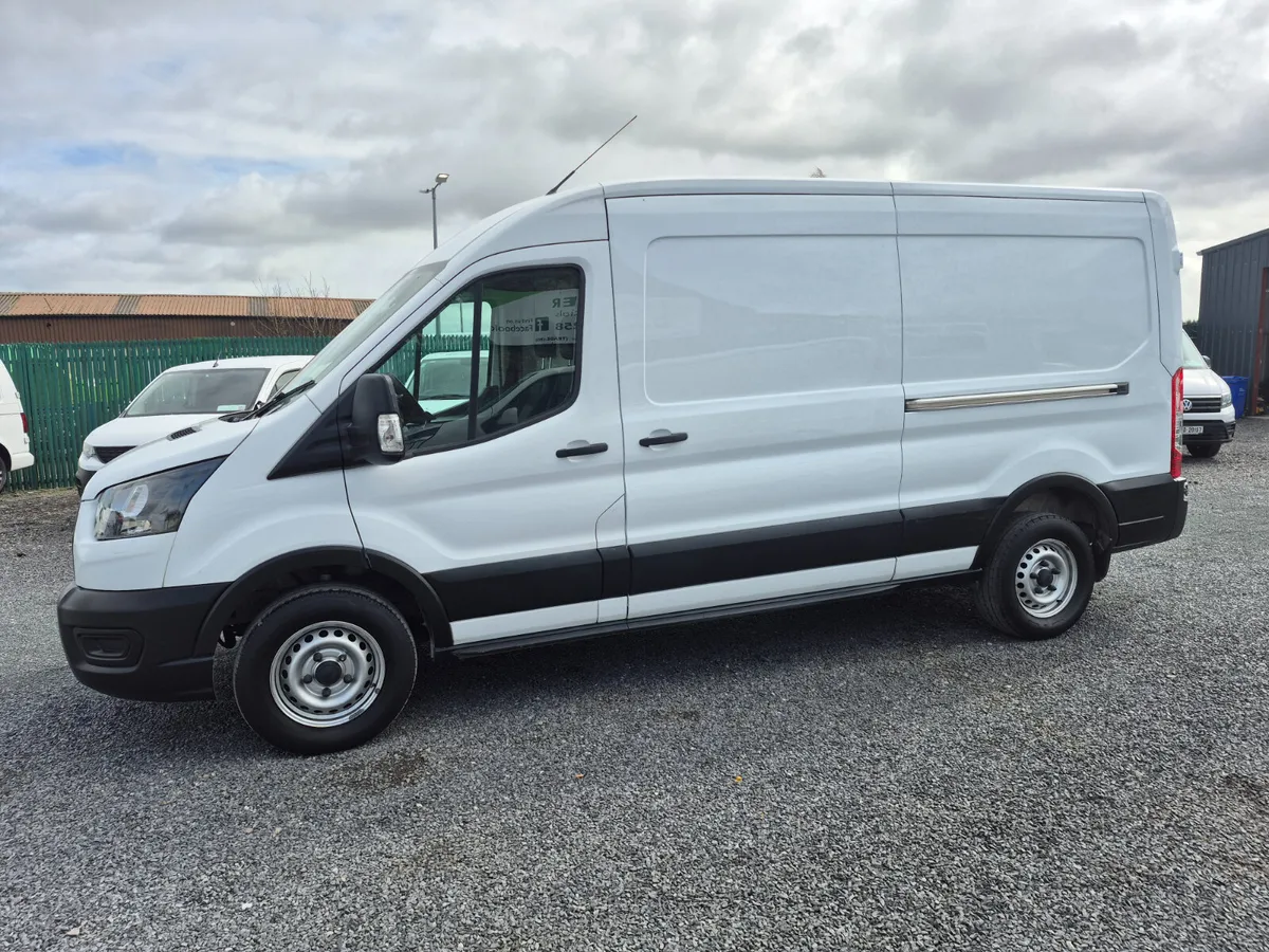 FORD TRANSIT T350 LOW MILEAGE INCLUDES VAT - Image 4