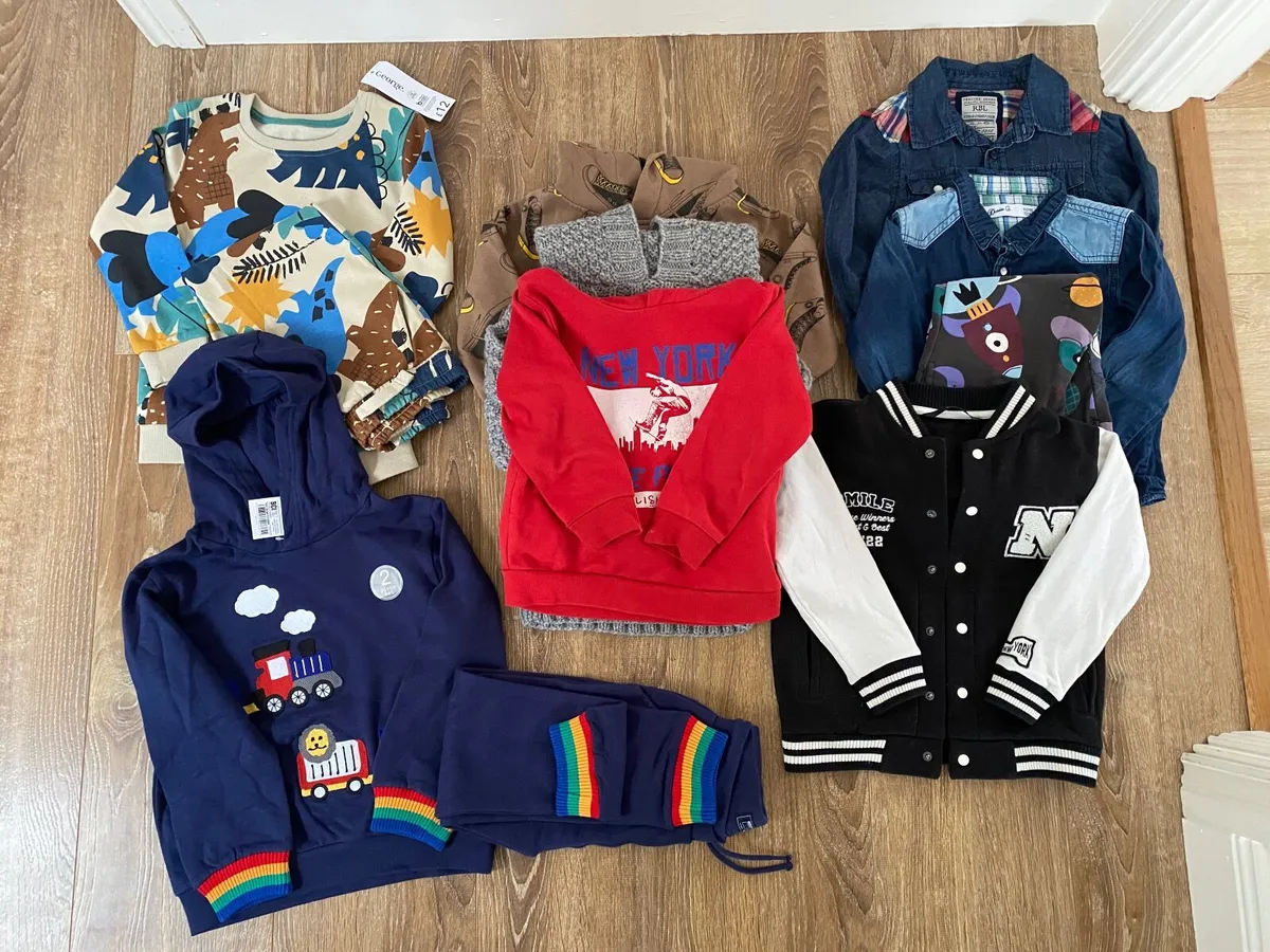 Boy clothes 4-5 - Image 1