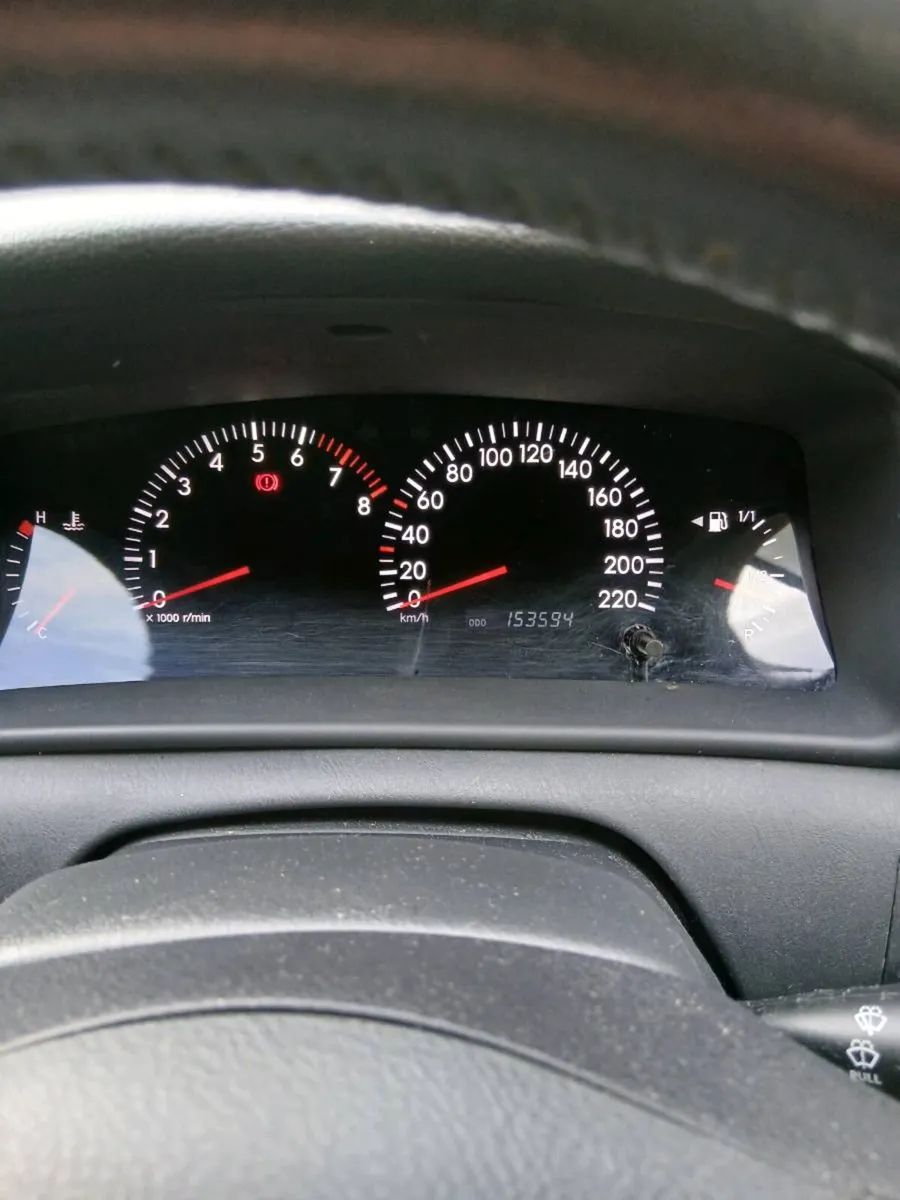 Toyota corolla - Image 4