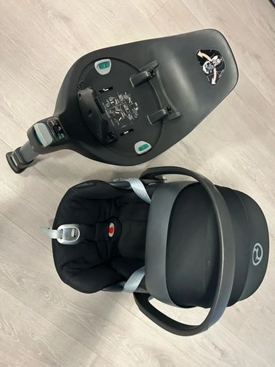 Cyber Car Seat and Base - Image 1