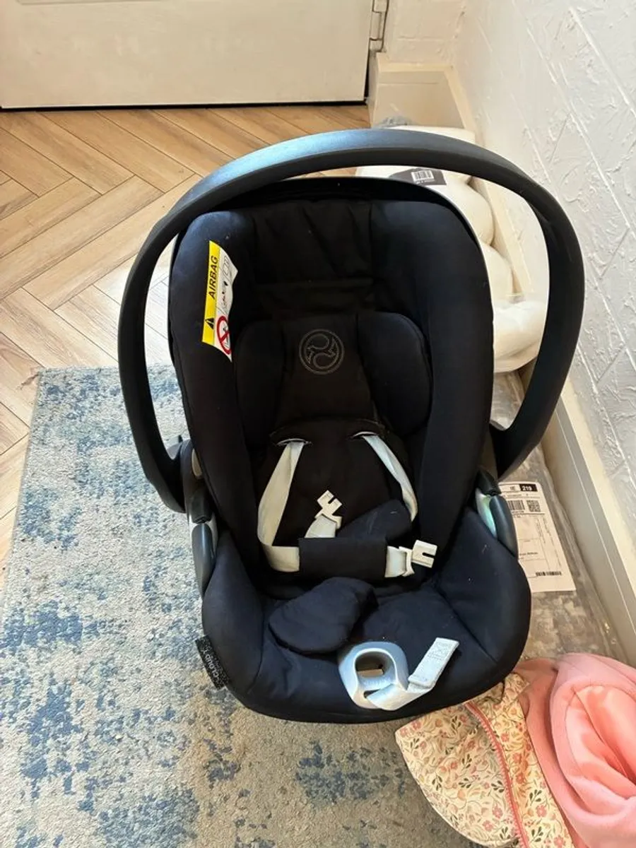 Cyber Car Seat and Base - Image 3