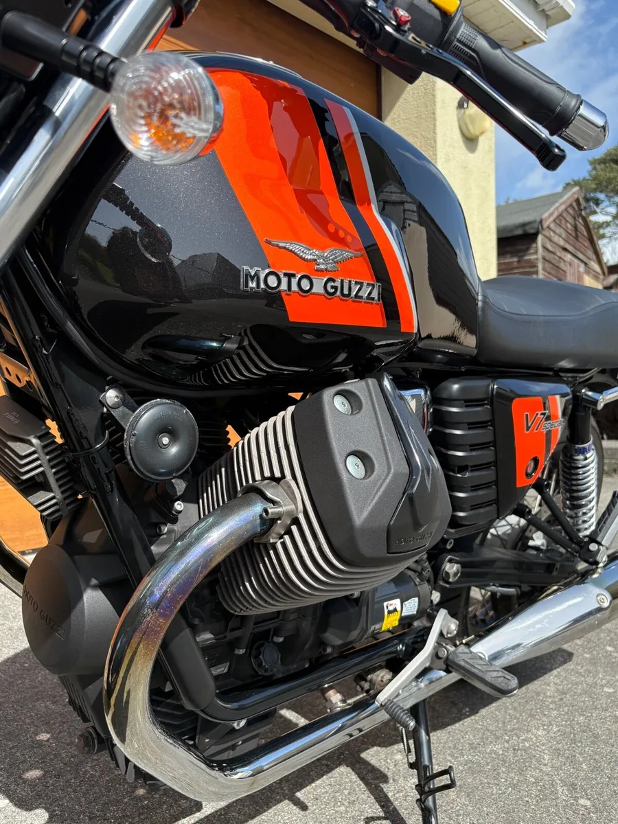 Moto Guzzi V7 Special - Image 4