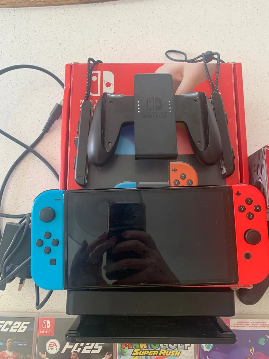 Nintendo switch - Image 2