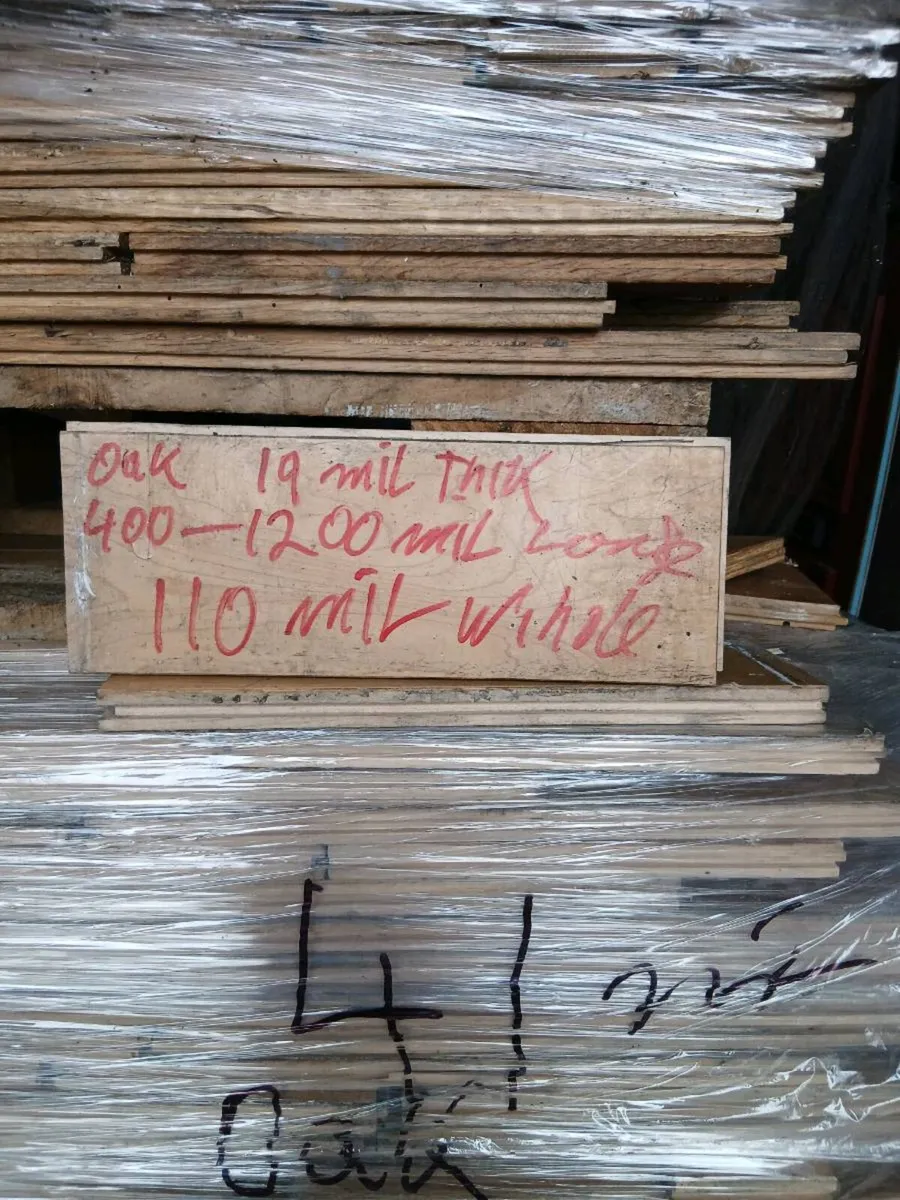 Wooden flooring   reclaimed - Image 3