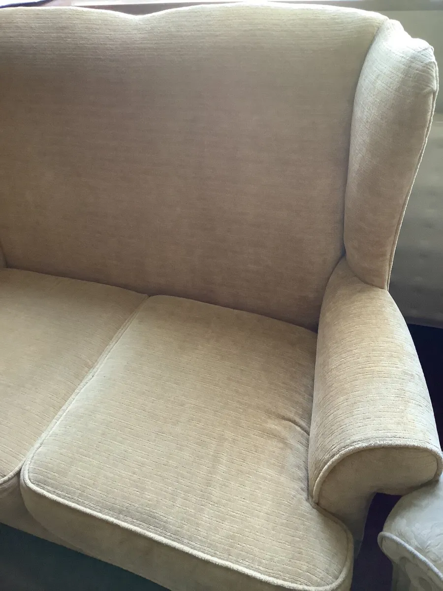 2 seater wing back sofa - Image 3