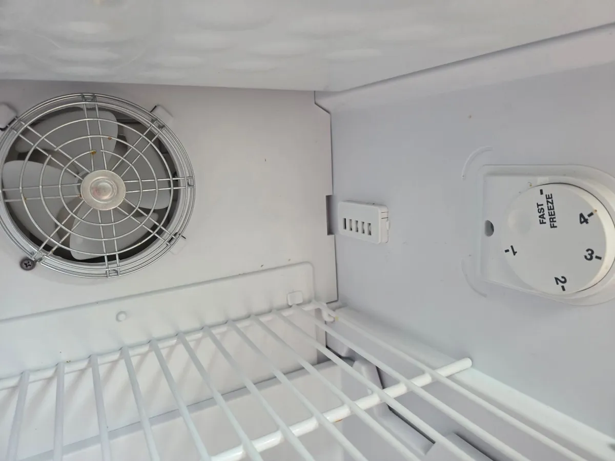 Beko Under-Counter Freezer - Image 2