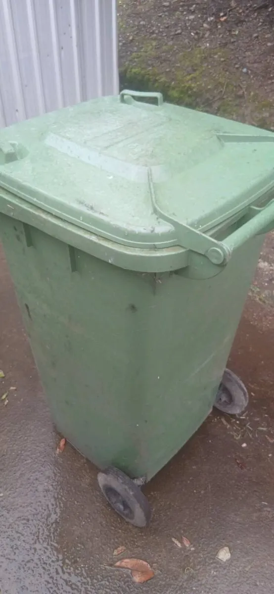 Wheelie bin - Image 2