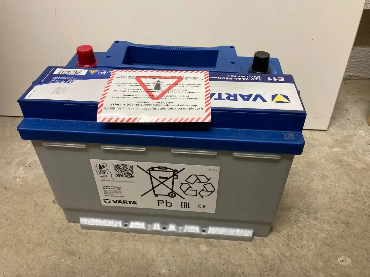Varta 74Ah 680A Battery + 12V Intelligent Charger - Image 3
