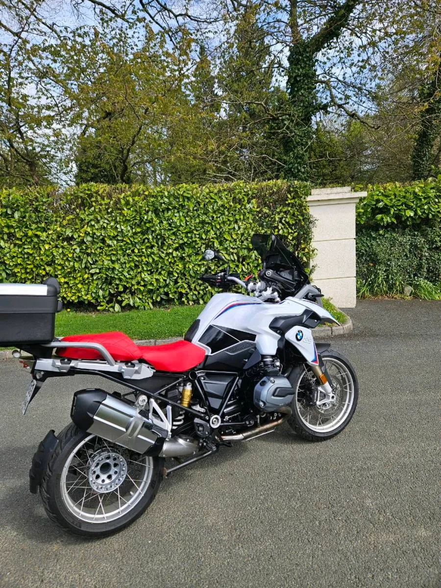 BMW R1200 GS ICONIC EDITION - Image 3