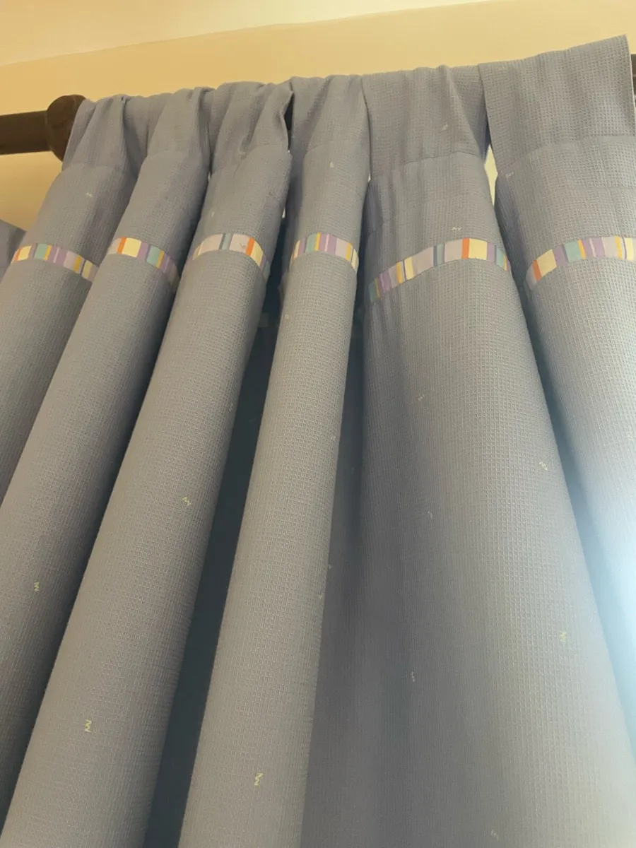 Blackout curtains - Image 1