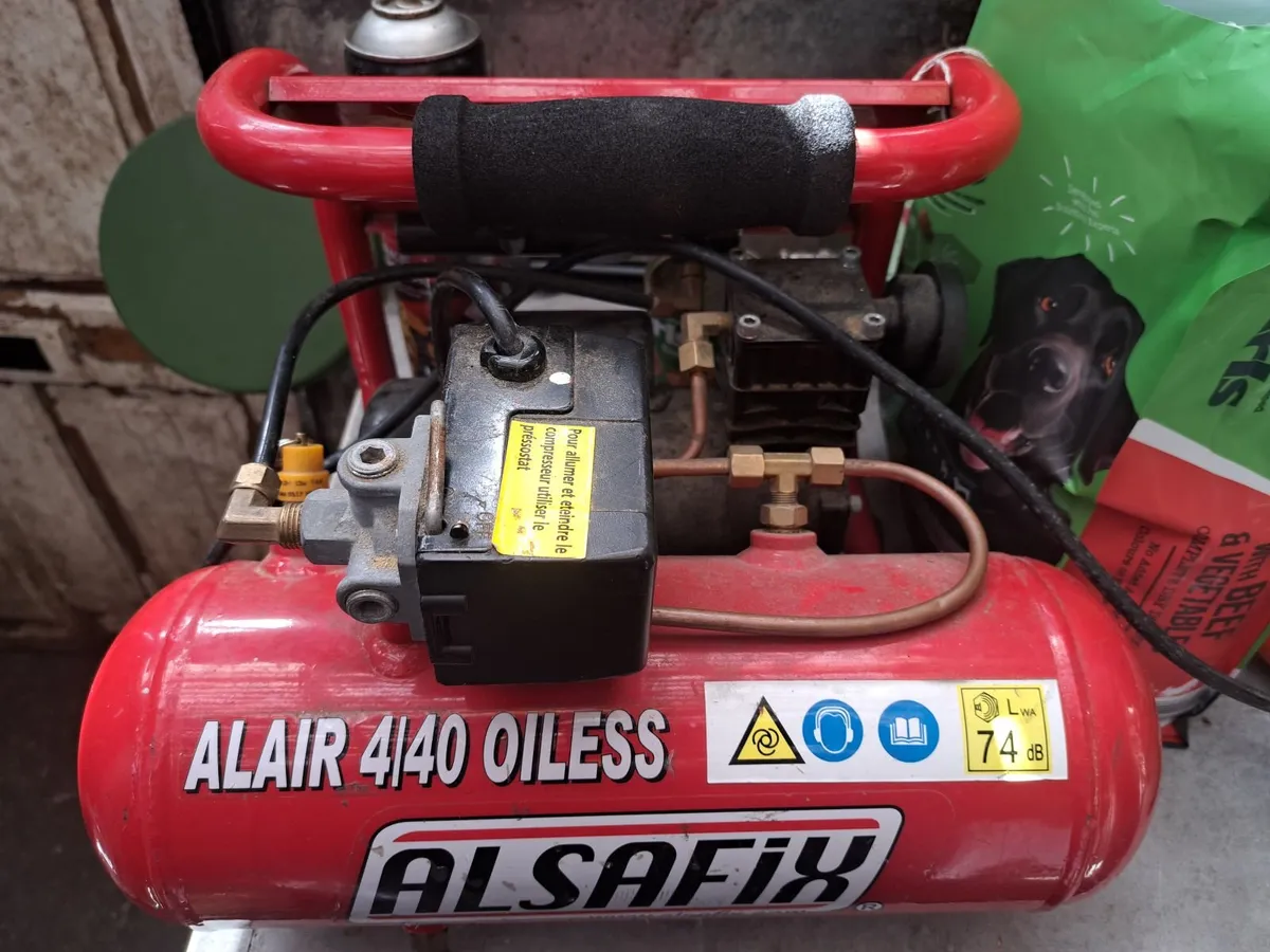 Air compressor - Image 1