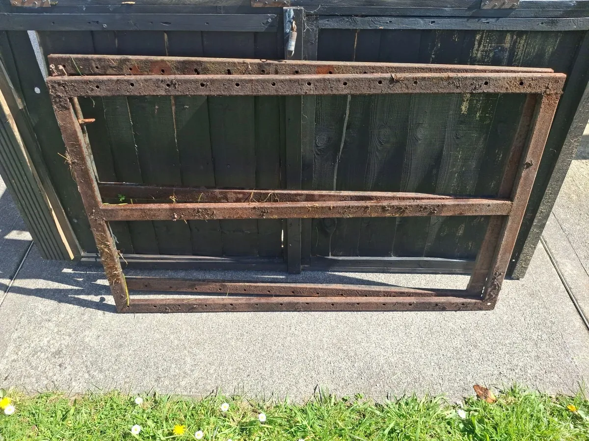 Steel free - Image 1