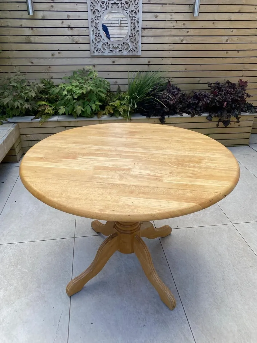 Dining table - Image 2
