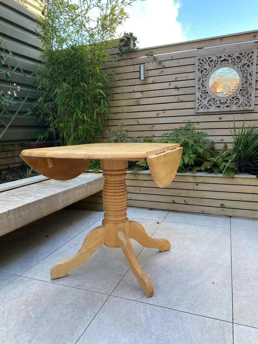 Dining table - Image 3